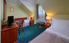 Selsky Dvur Hotel Prague 4*